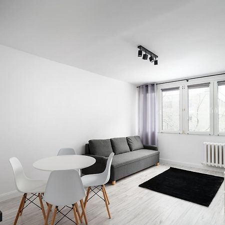 Wierzbno Modern Apartment Варшава Екстер'єр фото